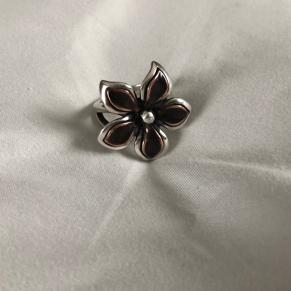 James Avery retired copper flower ring